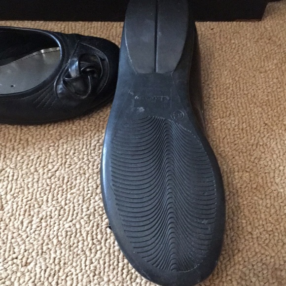 Flats - Picture 2 of 5